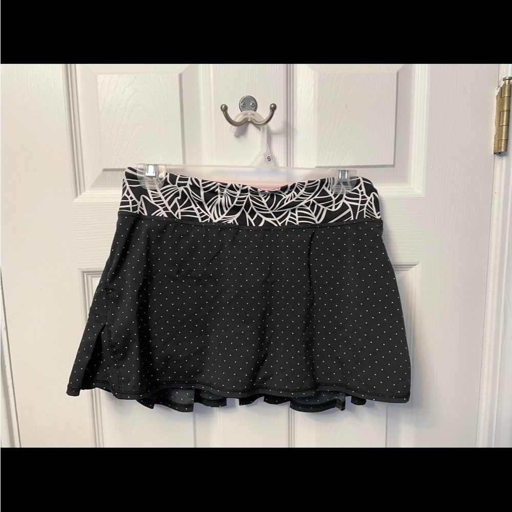 Lululemon Women’s Polka Dot Tennis Skirt – Black, Ruffle Back,  Size 4